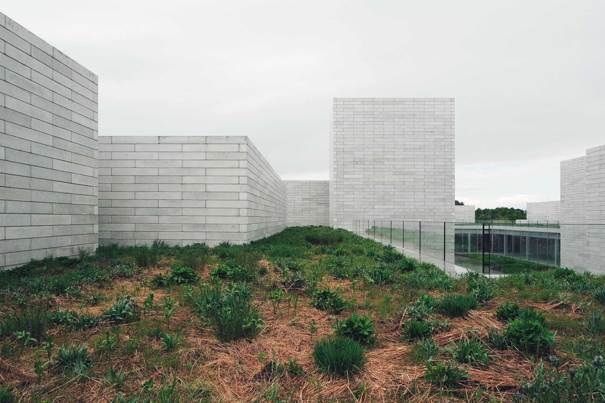An abstract featureless courtyard