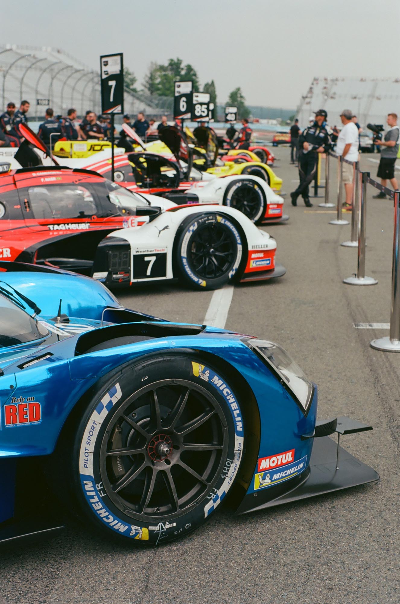 Prototypes lined up in pit lane